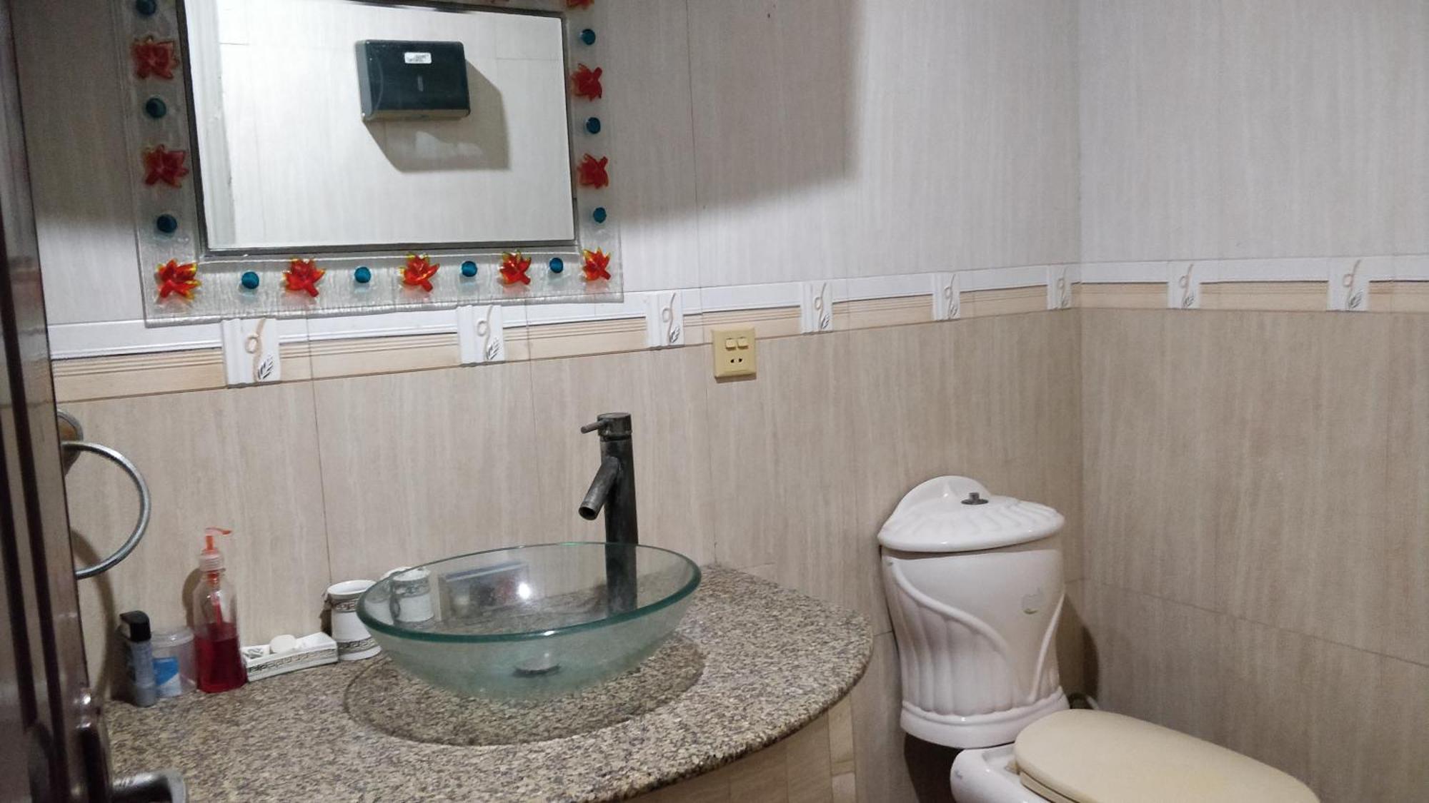 Quick Continental Hotel - Jail Road Lahore Room photo